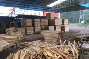 回收高端木头加工厂在哪里（回收木料加工工厂）