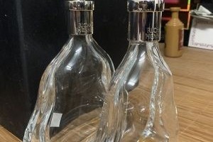 洋酒瓶空瓶回收（洋酒酒瓶回收）